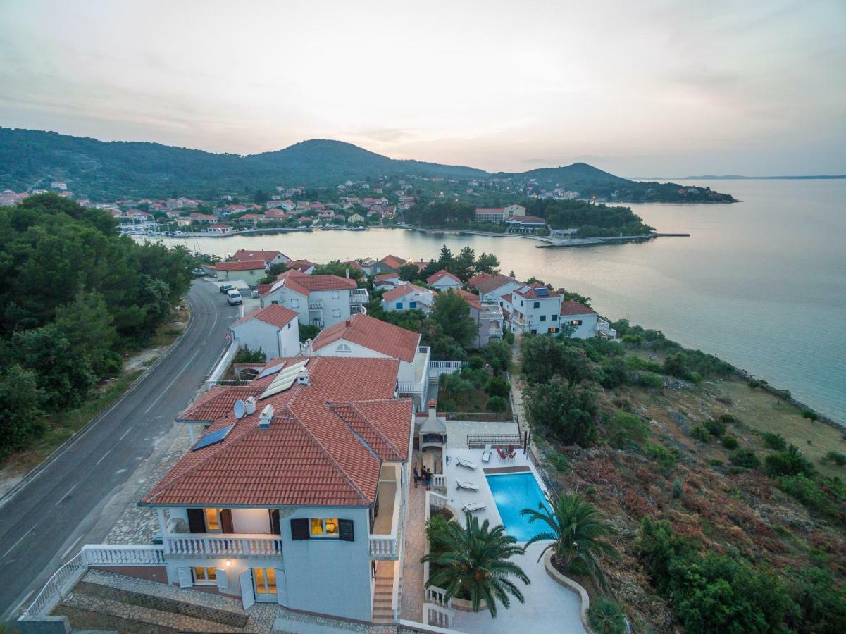 Villa Iz Veli Iž Eksteriør billede