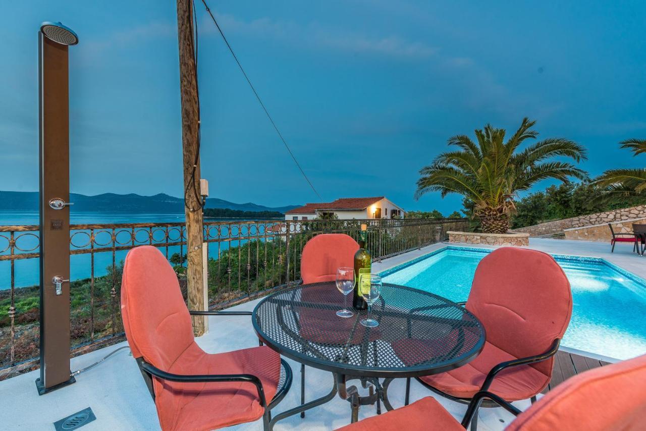 Villa Iz Veli Iž Eksteriør billede